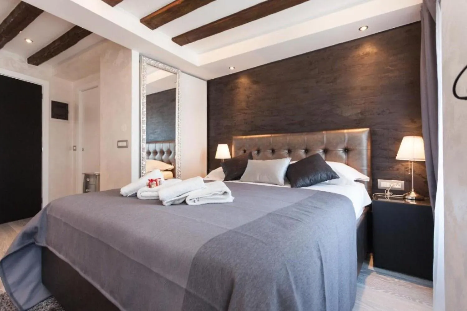 רוביני Apartments Regent 2 - Exclusive Location 0*,  קרואטיה