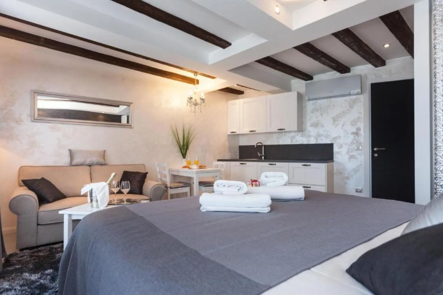 Apartments Regent 2 - Exclusive Location Rovinj