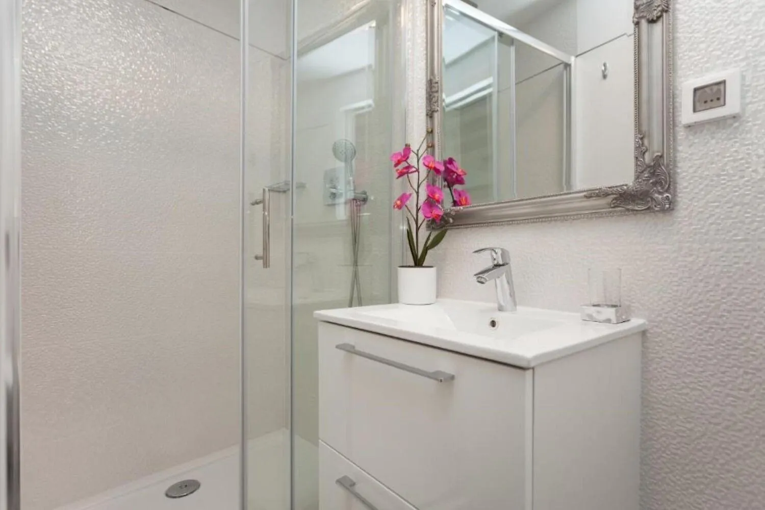 רוביני Apartments Regent 2 - Exclusive Location